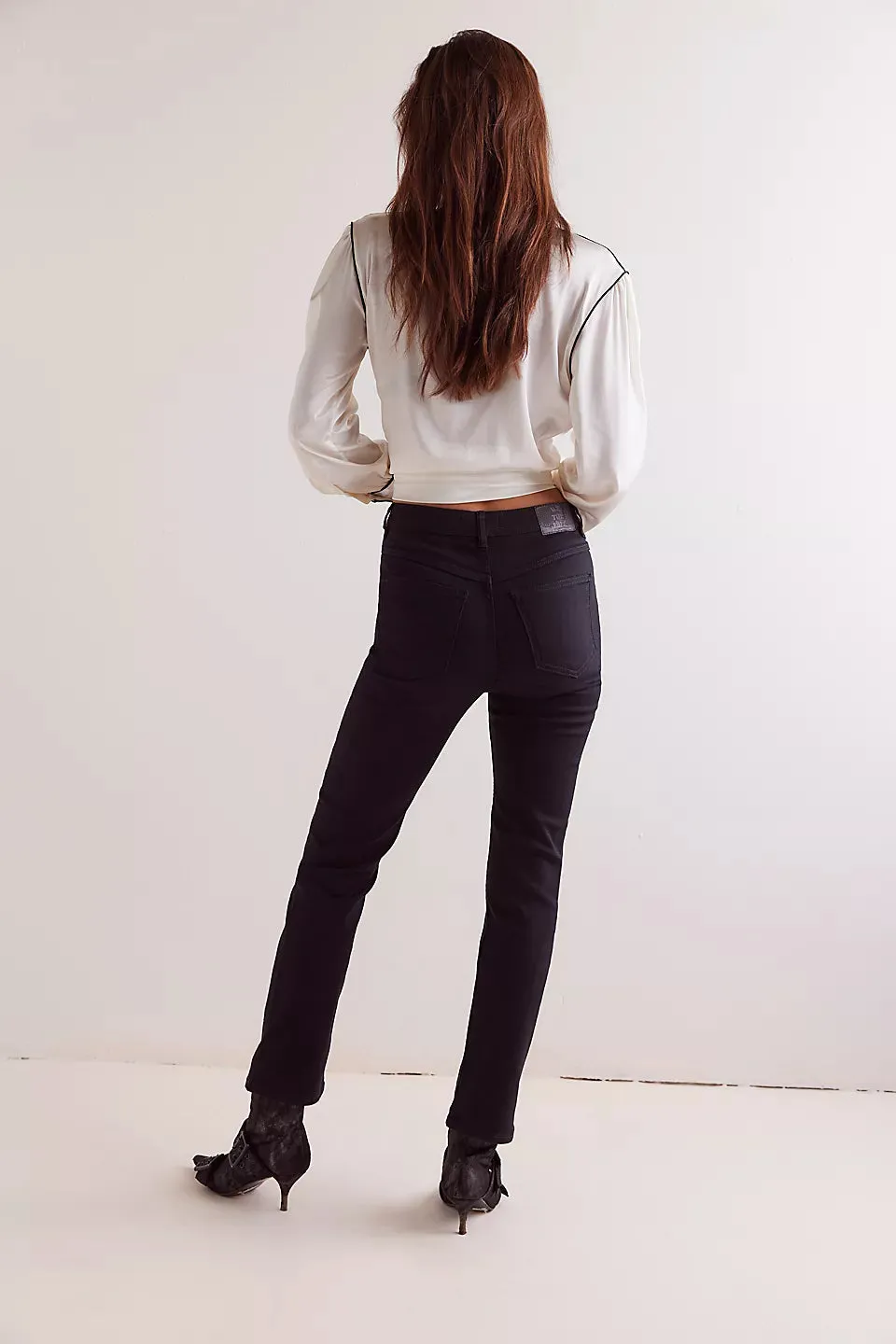 Aura Slim Cigarette Jeans