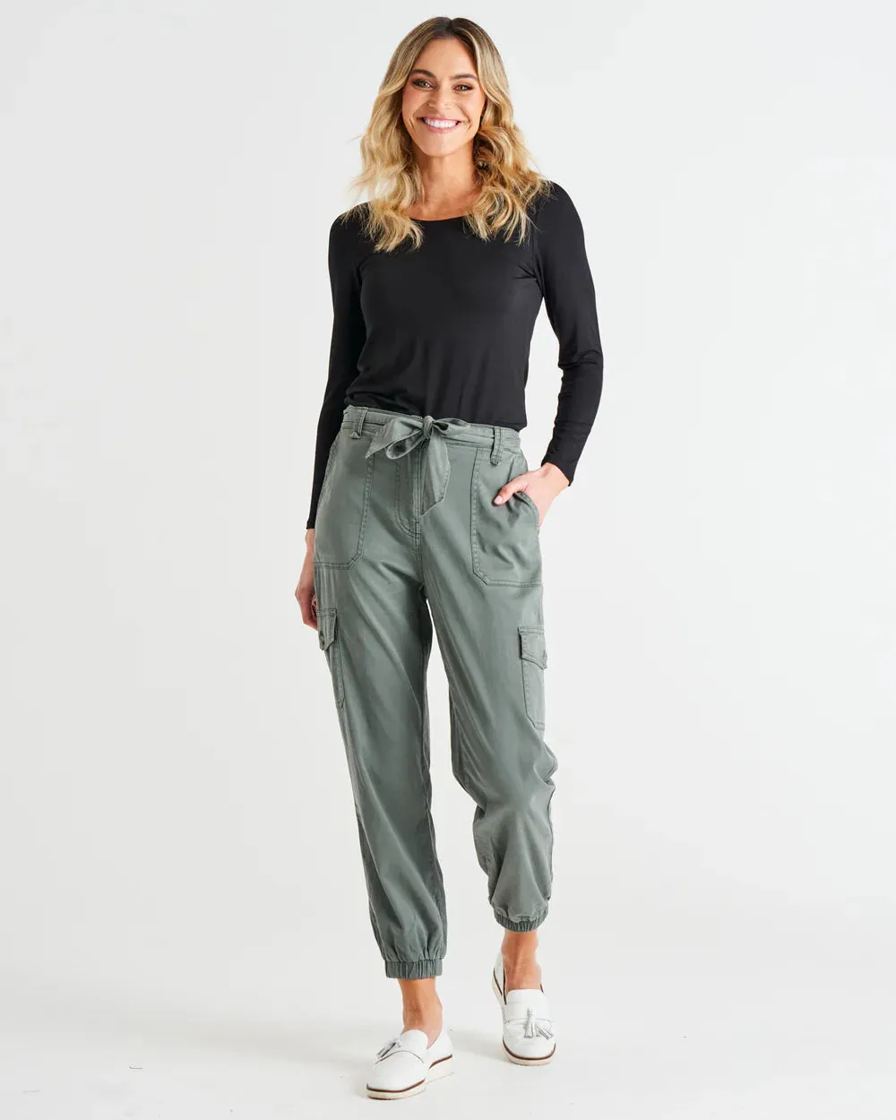 Canterbury Lyocell Cargo Pants - Khaki
