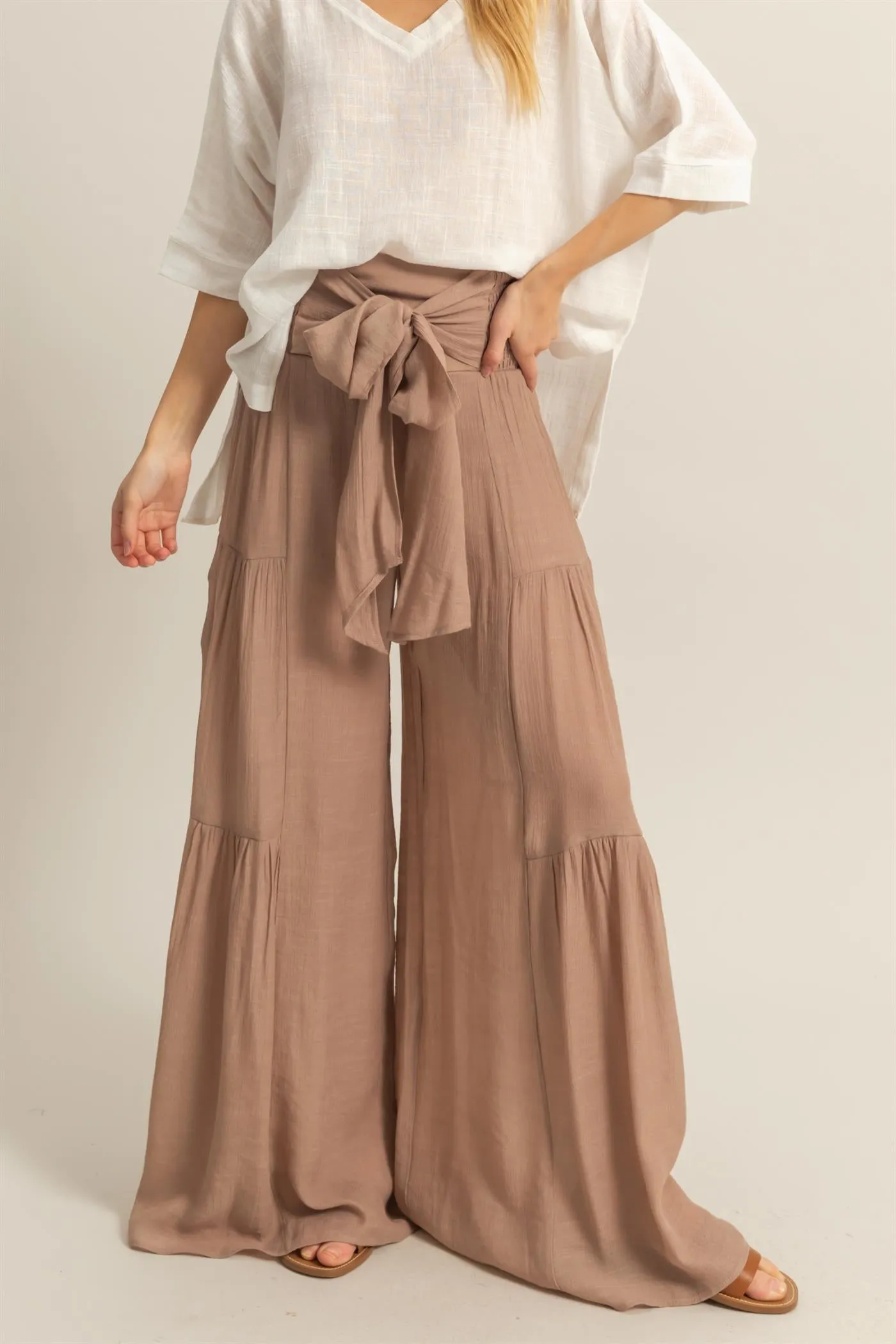 HF25E041-Front Tie Waist Tiered Palazzo Pants