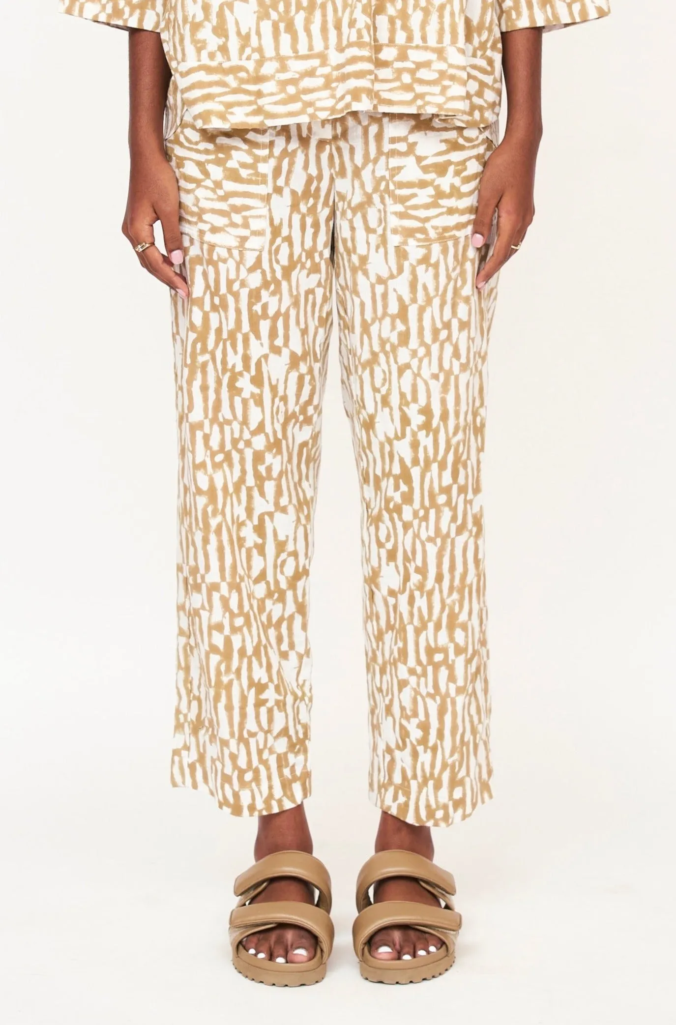 Tivot Slim Pant in Driftwood
